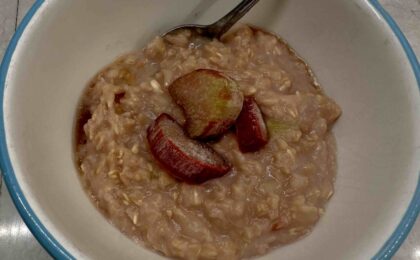 Rhubarb Oatmeal