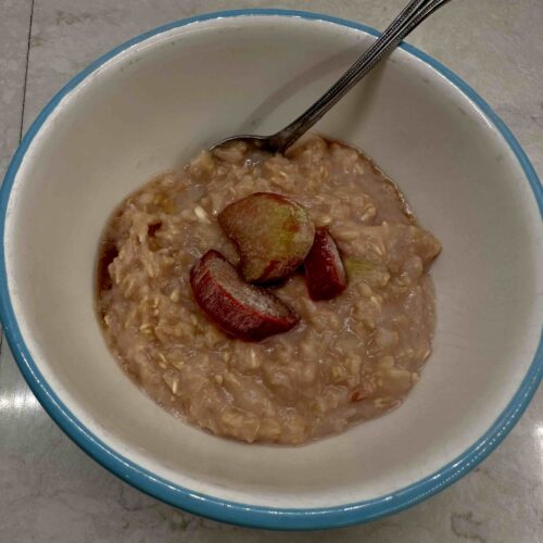 Rhubarb Oatmeal